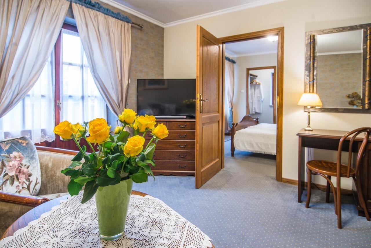 Hotel Dwa Ksiezyce Казімеж-Дольний Екстер'єр фото