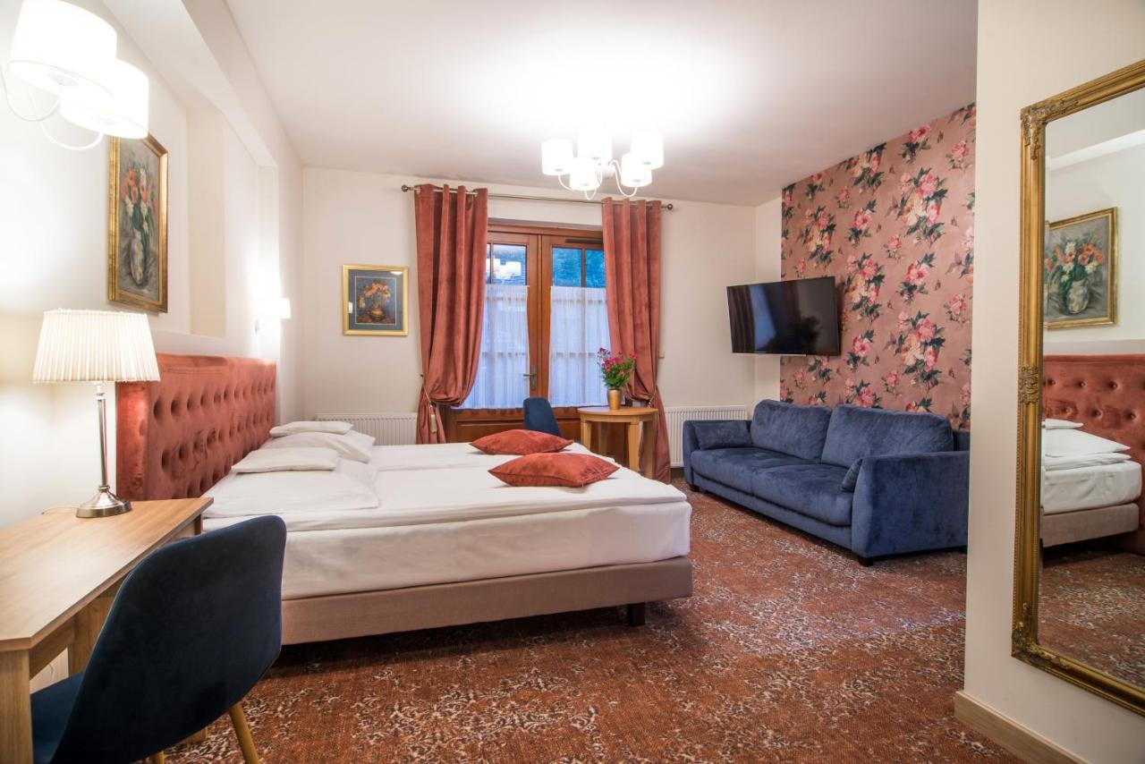 Hotel Dwa Ksiezyce Казімеж-Дольний Екстер'єр фото