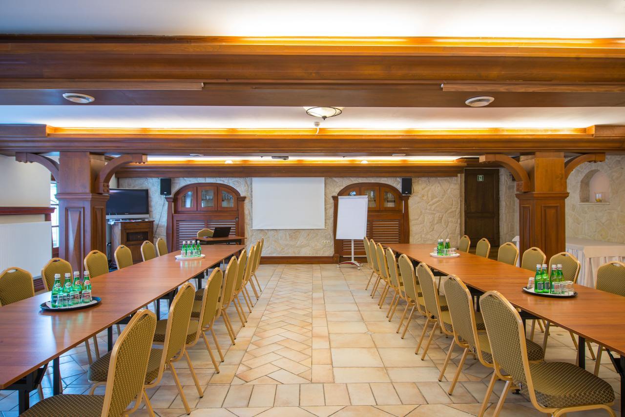 Hotel Dwa Ksiezyce Казімеж-Дольний Екстер'єр фото