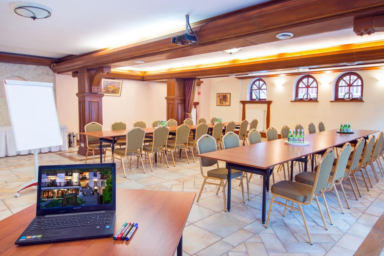 Hotel Dwa Ksiezyce Казімеж-Дольний Екстер'єр фото
